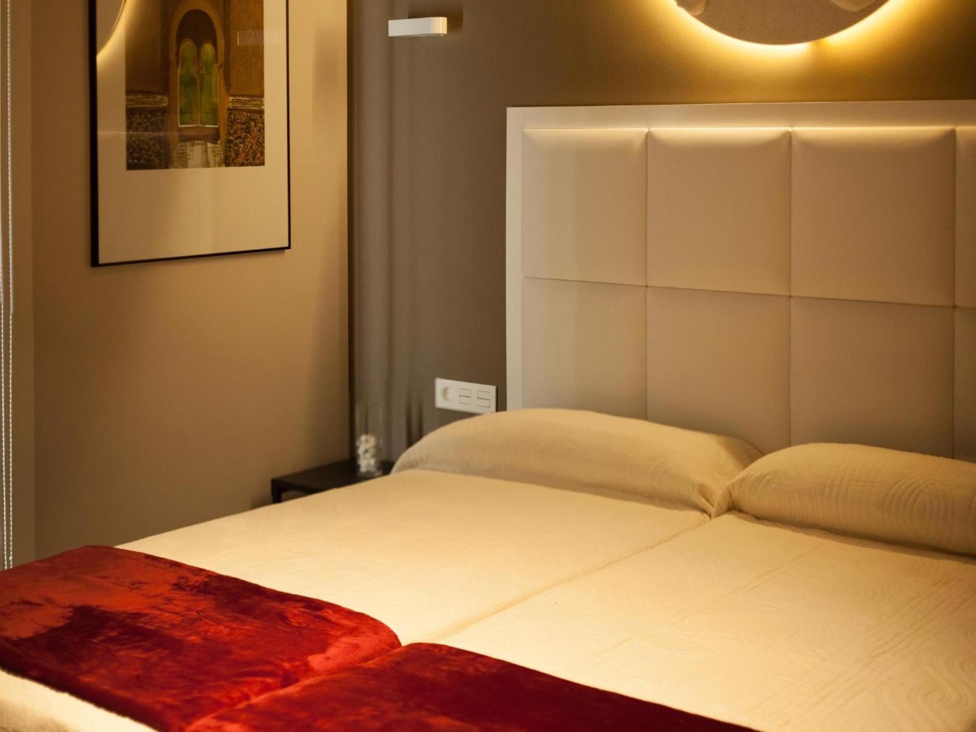 Apartamentos Caballerizas Con Parking Gratuito — Fotos 3